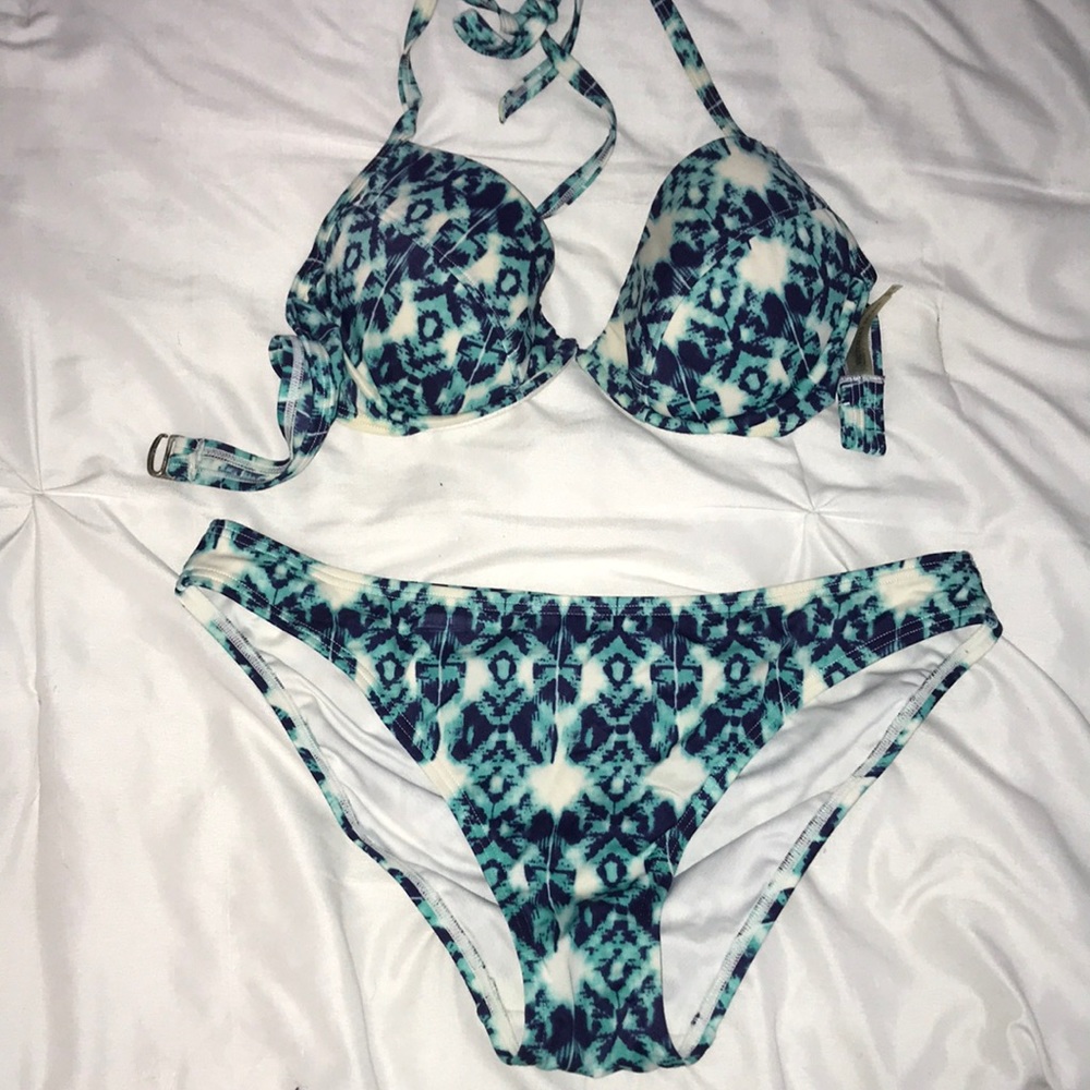 Victoria’s Secret swig suit